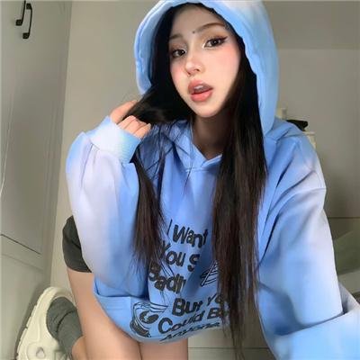 独自夜归的女孩